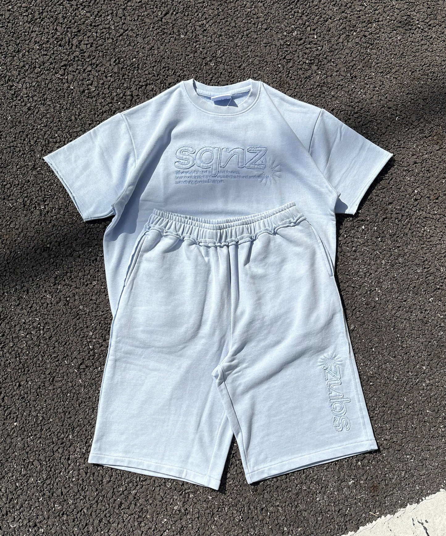 sqnz applique pack set up / Tシャツ ワッペン クルーネック オーバーサイズ ワンポイント ライトブルー
