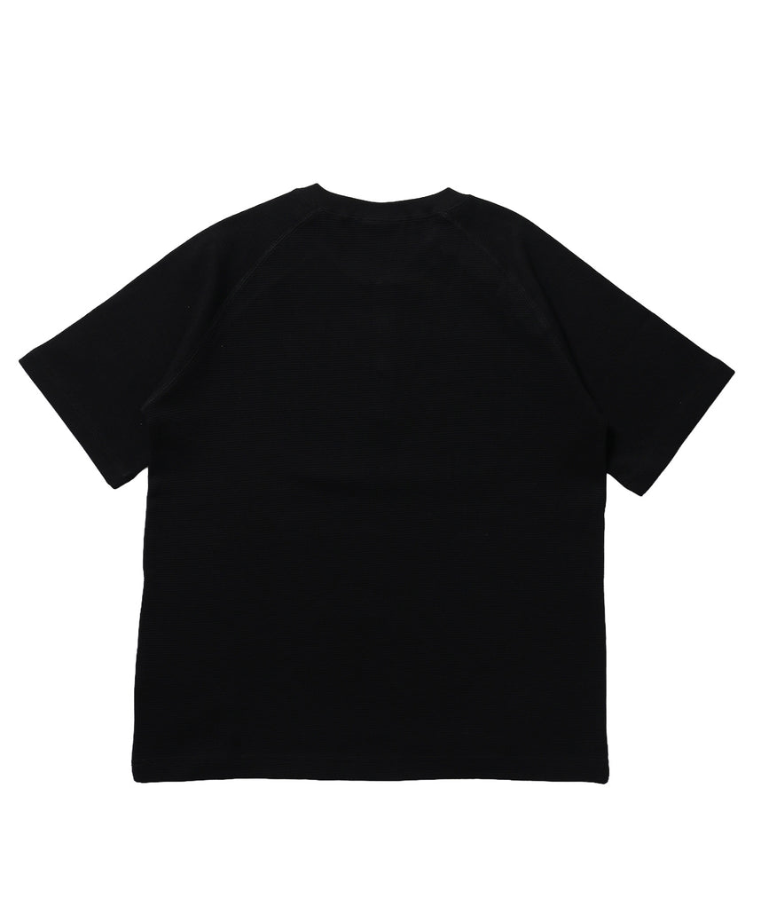 ※WEB限定 / 半袖 ヘンリーネック ラグラン ワンポイント ユニセックス レイヤード / sqnz thermal metal button tee ブラック
