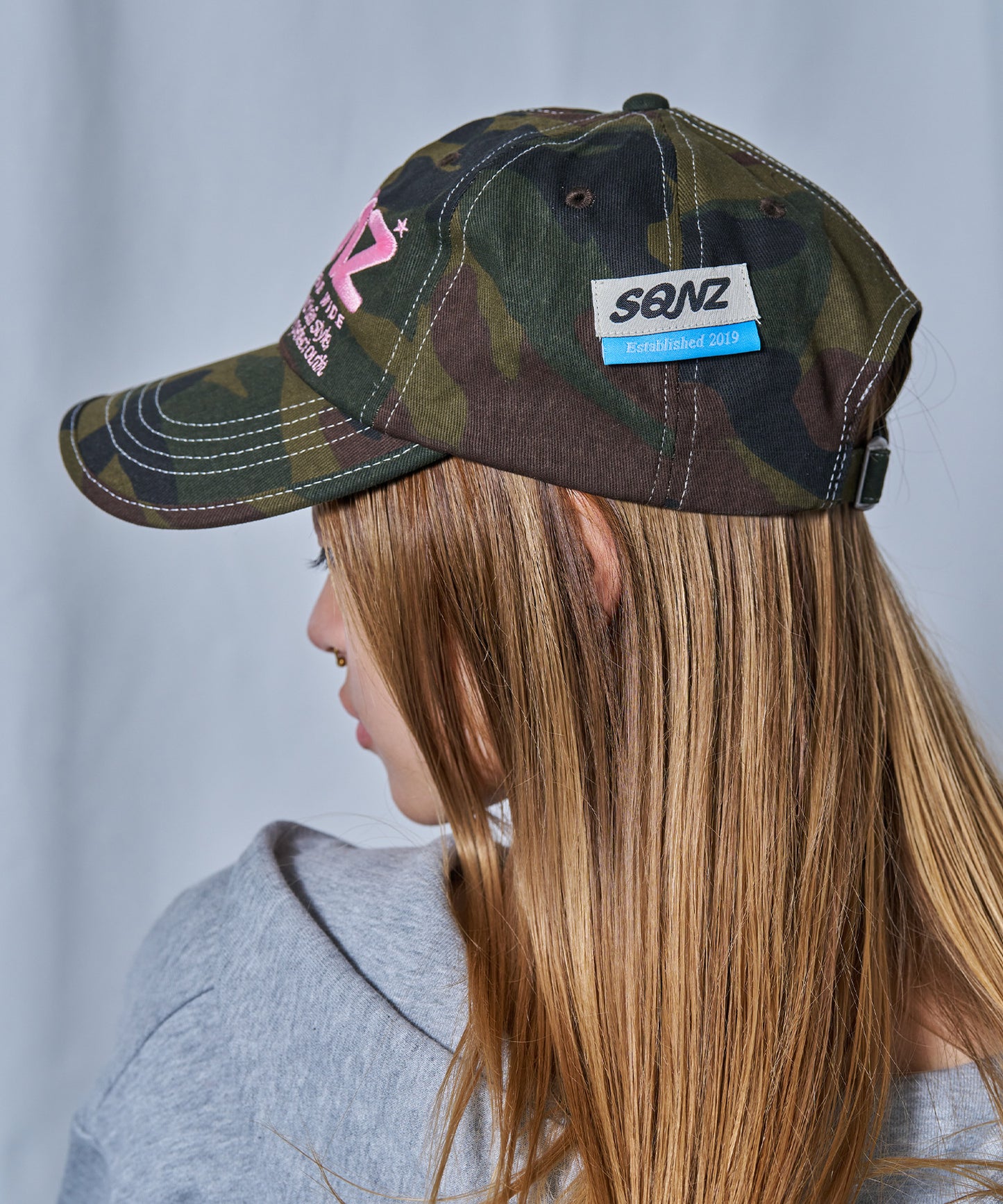 ※WEB限定 / ロゴ刺繍キャップ / sqnz logo cap 柄80