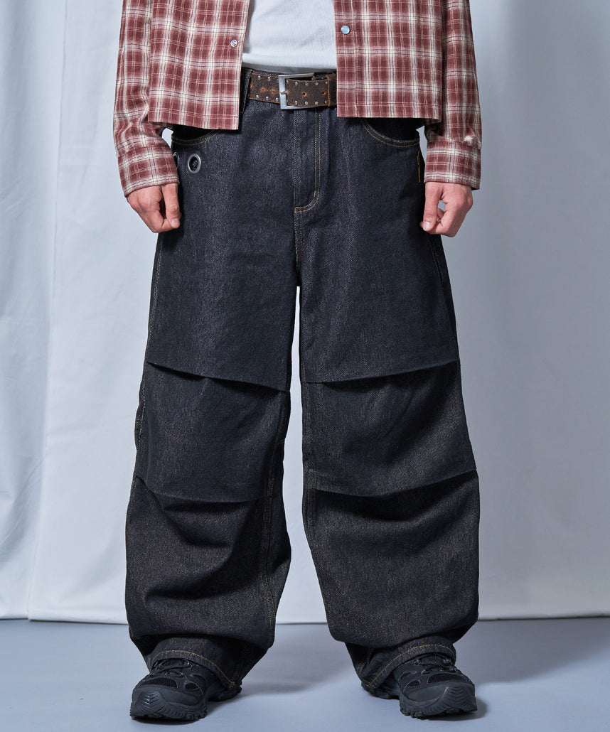 sqnz（エスキュンズ）】sqnz tucked denim pants / パンツ ハトメ