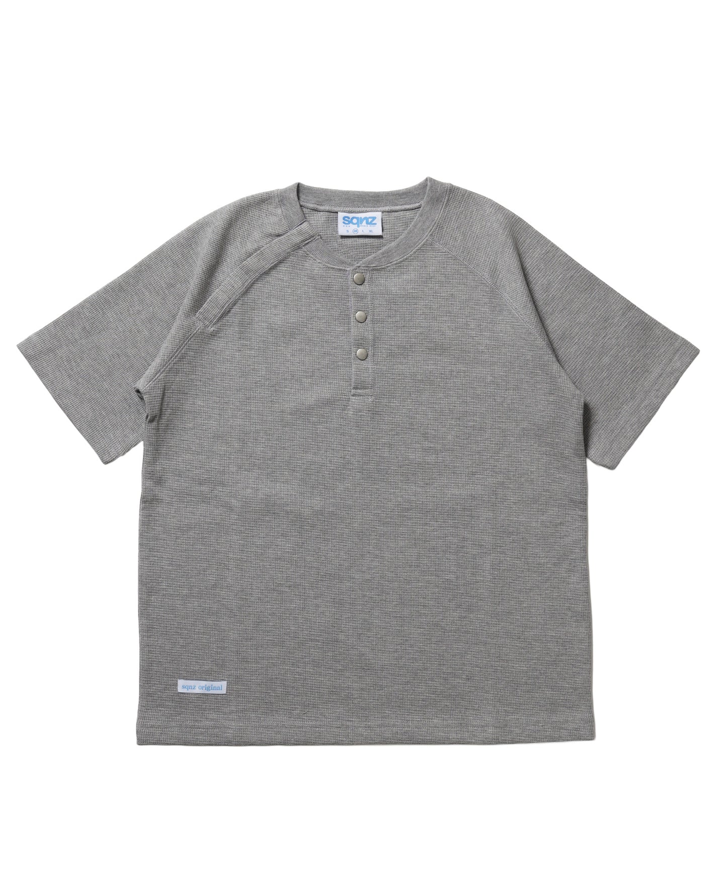 ※WEB限定 / 半袖 ヘンリーネック ラグラン ワンポイント ユニセックス レイヤード / sqnz thermal metal button tee グレー