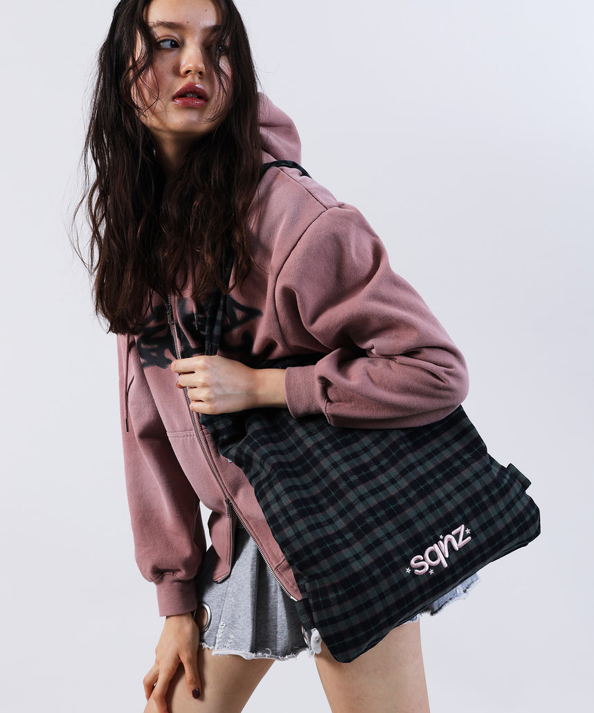 sqnz dairy 2way knapsack / ナップサック バック 2WAY ブランドロゴ チェック ストライプ ダークグリーン