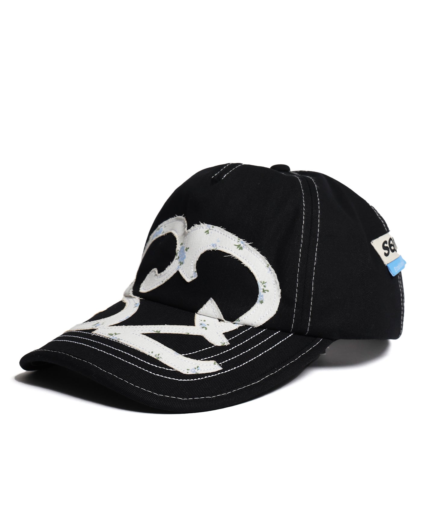※WEB限定 / ワッペン / またぎデザインキャップ /sqnz logo applique stitch cap ブラック