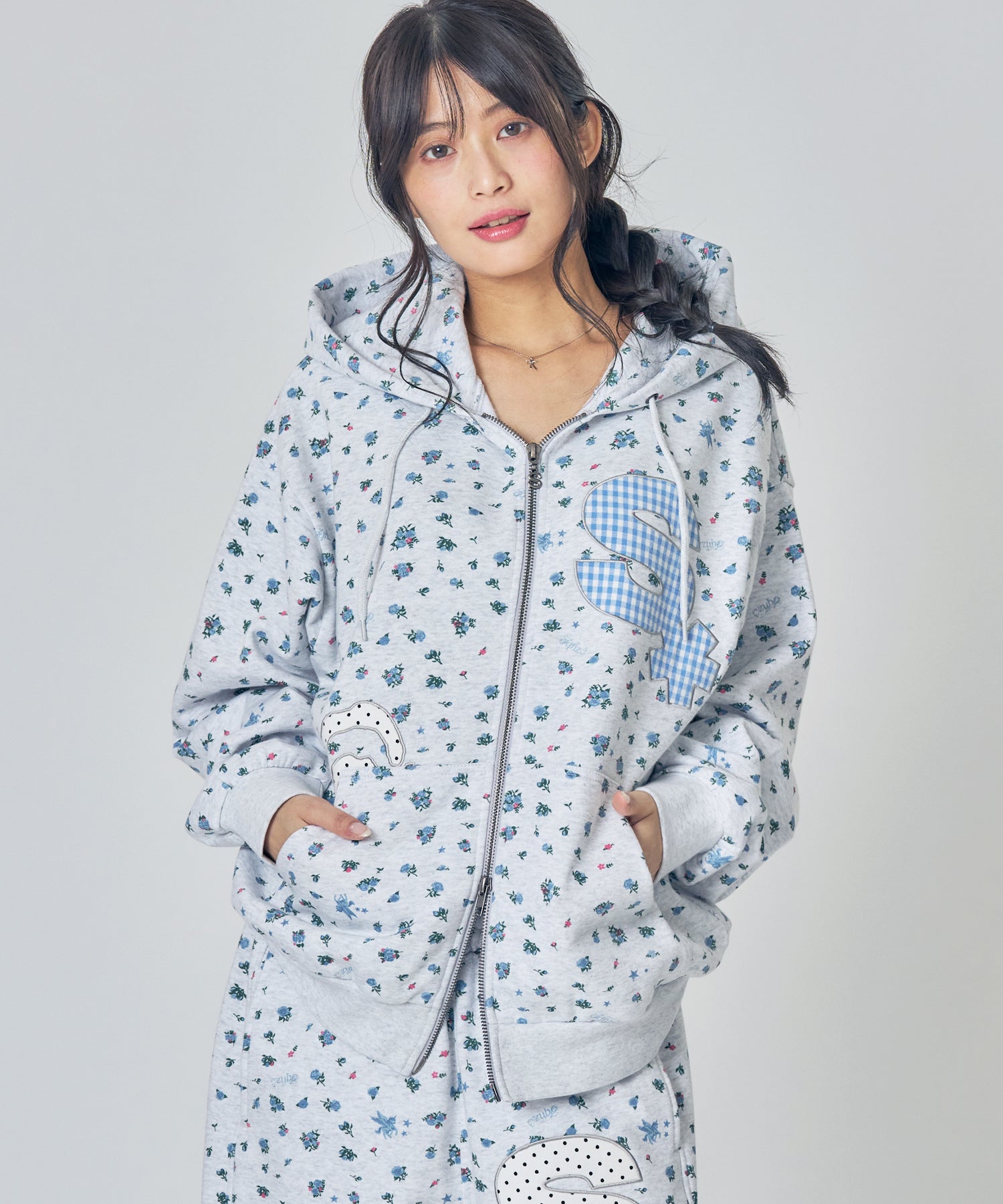 モデル：H157 Size:S