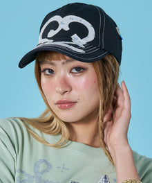 ※WEB限定 / ワッペン / またぎデザインキャップ /sqnz logo applique stitch cap ブラック
