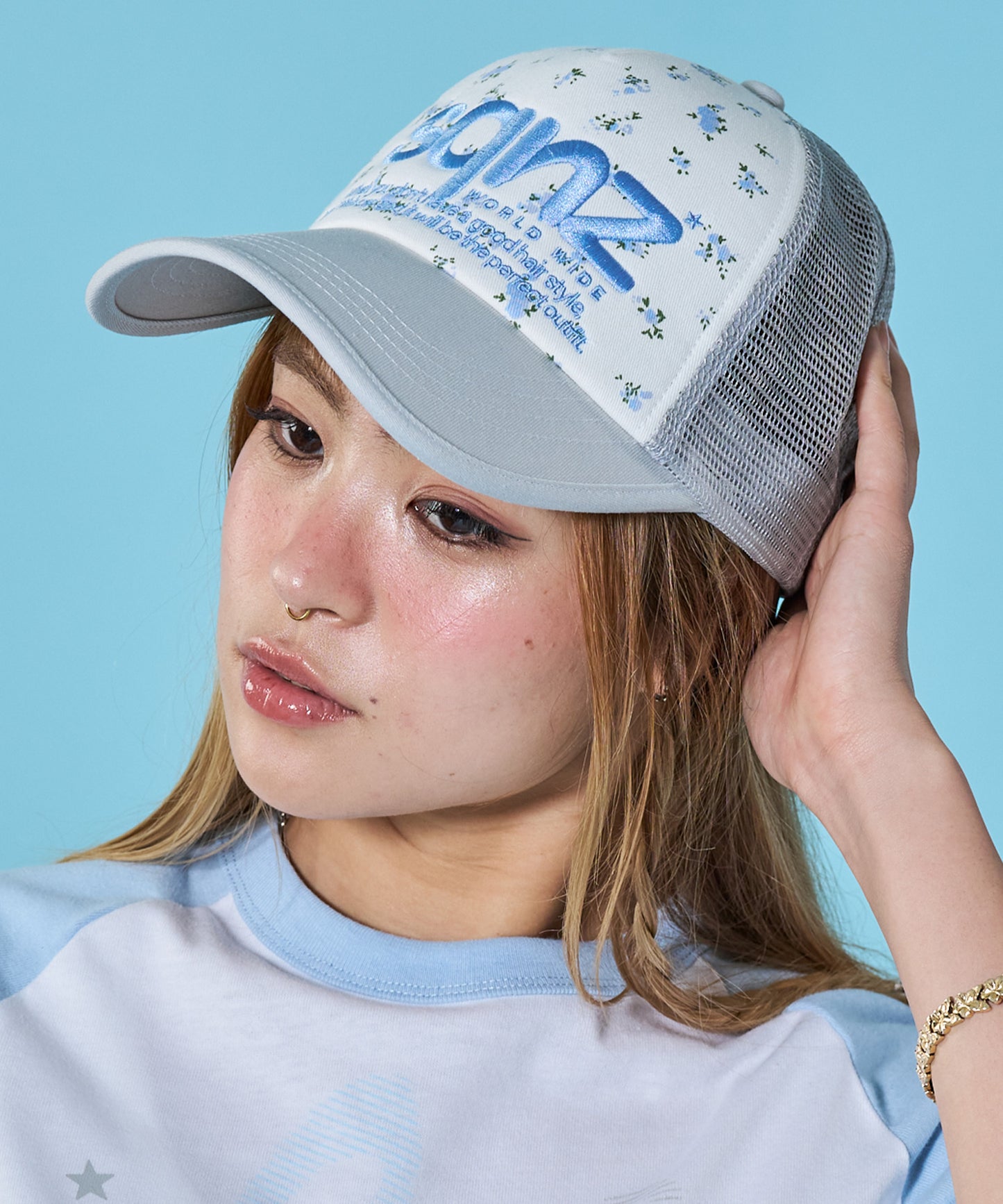 ※WEB限定 / 刺繍 / メッシュキャップ / sqnz mesh logo cap ライトグレー