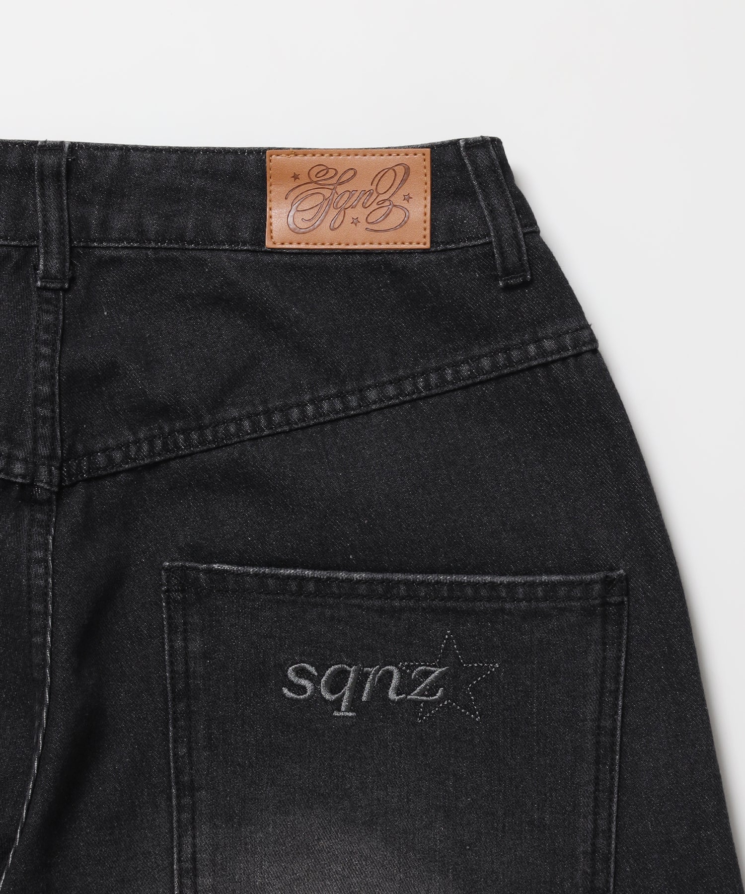 WEB限定 / ダメージデニムショートパンツ / sqnzU double knee denim