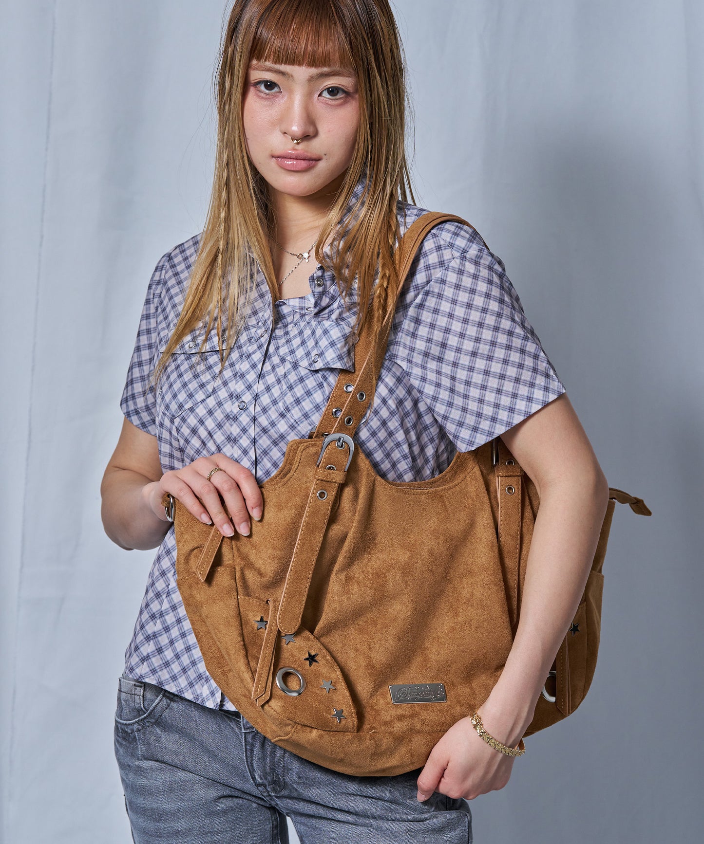 ※WEB限定 / スタースタッズ＆ハトメハンドバッグ / sqnz star eyelet bag ベージュ