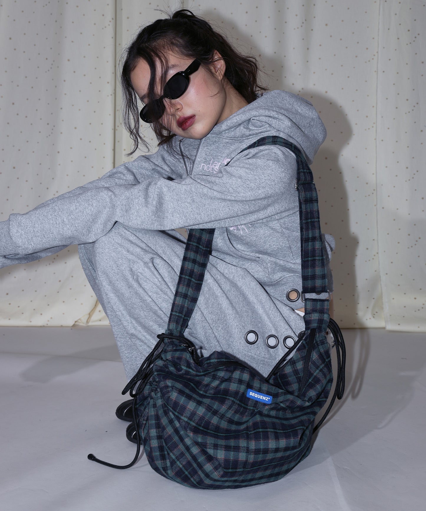 SHOULDER GATHER BAG / テック ショルダーバッグ 調節可能 ドローコード グリーン