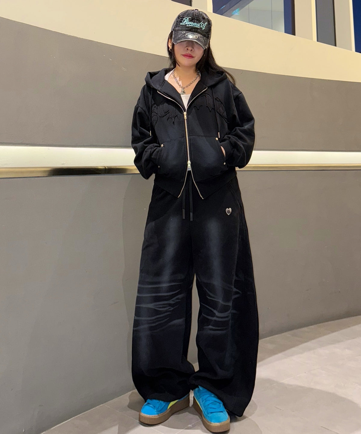 共地ワッペン裏起毛ジップパーカー / sqnz washed wappen zip p/k