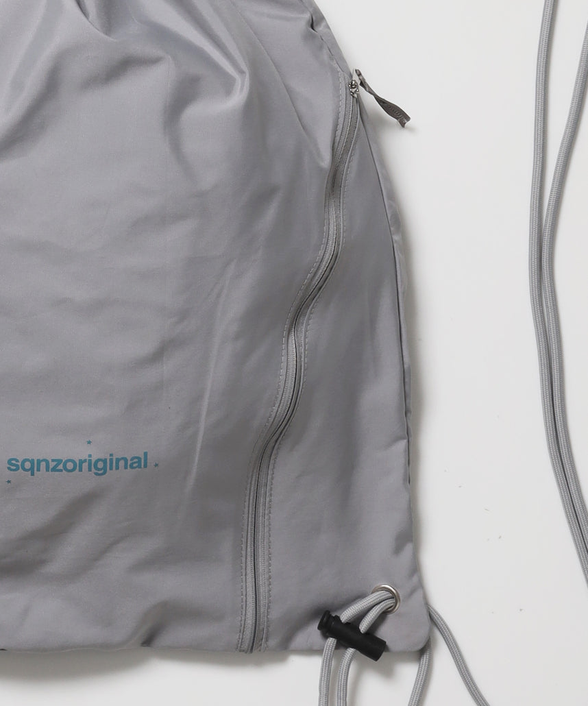 ≪予約商品≫※WEB限定 / 2WAY仕様 /チェックジップナップサック /sqnz zip knapsack ライトグレー