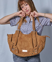 ※WEB限定 / スタースタッズ＆ハトメハンドバッグ / sqnz star eyelet bag ベージュ