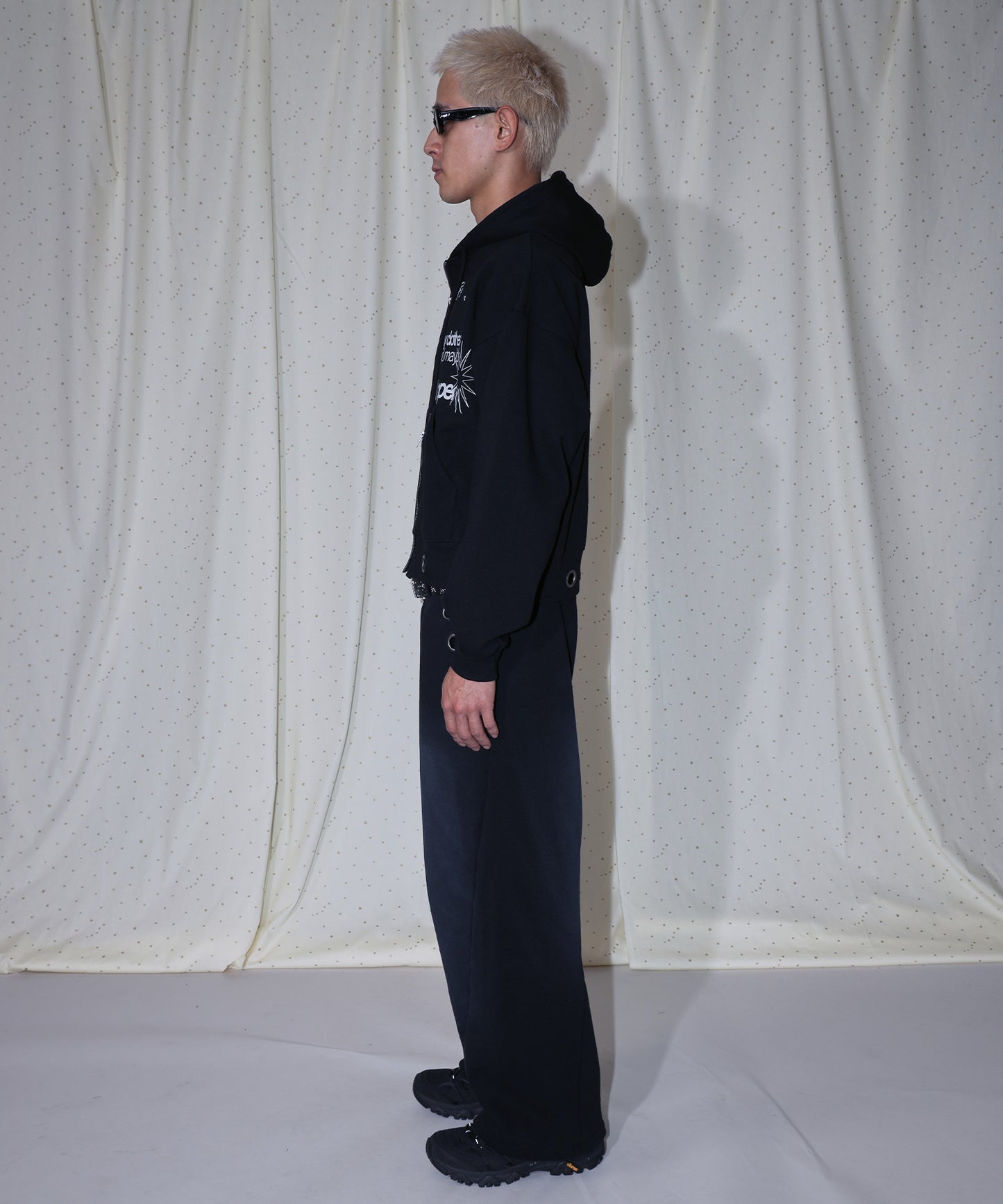 モデル：H180 Size:L