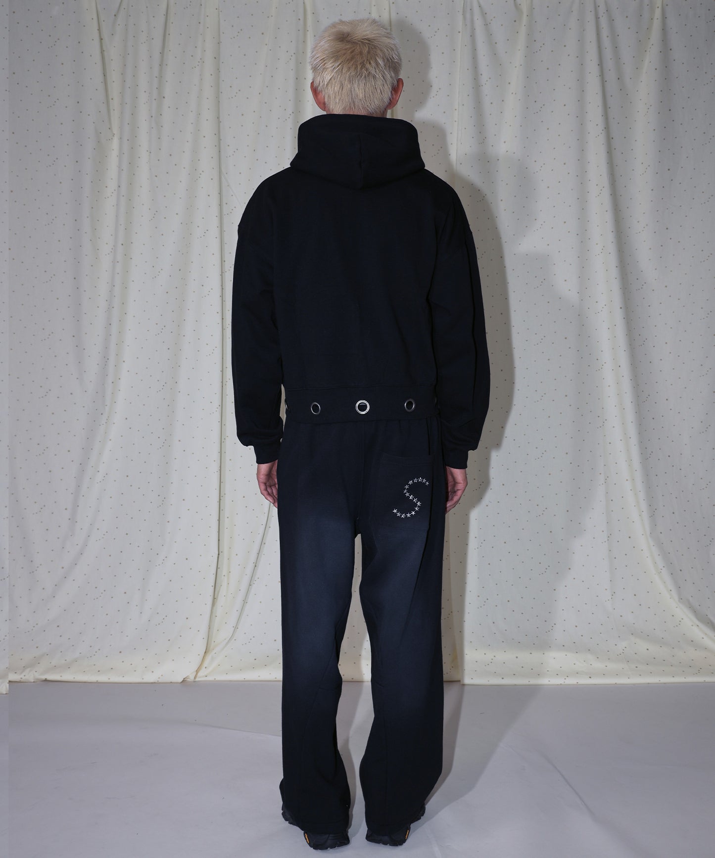 モデル：H180 Size:L