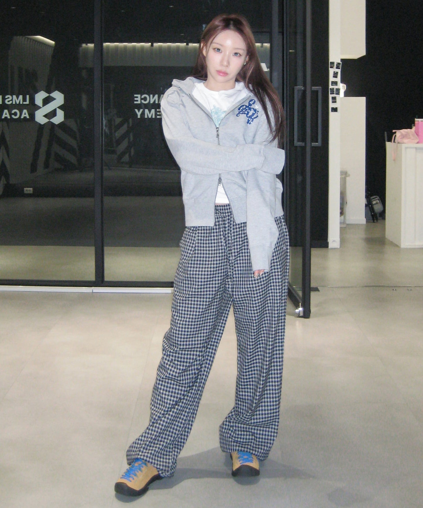 ※WEB限定 / ロゴ裏毛ジップパーカー / sqnz logo pt zip p/k グレー