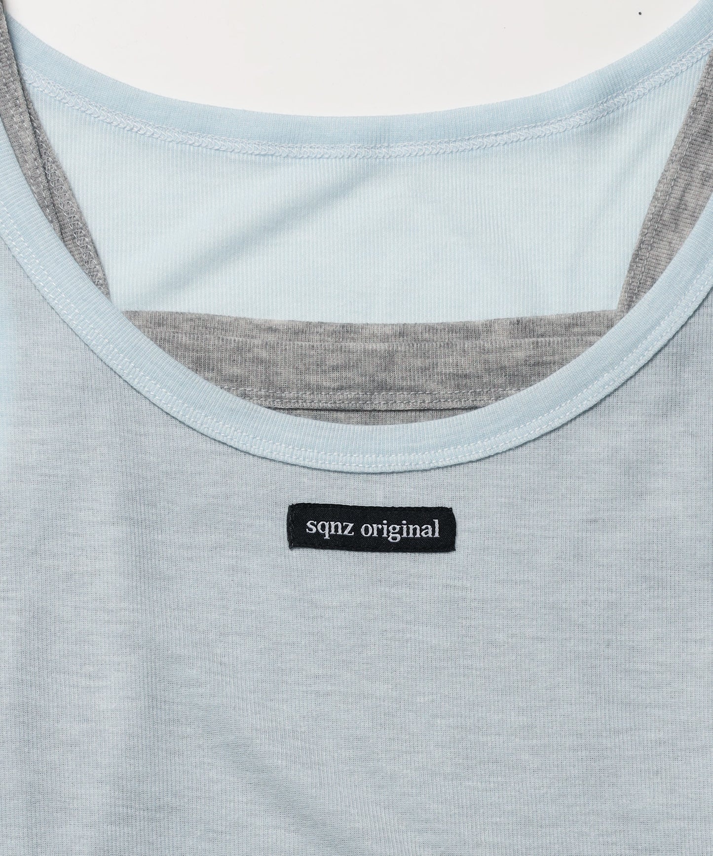 sqnz sheer layered tank / レディース シアー レイヤード ピスネーム メタルプレート タンクトップ クルーネック ライトブルー