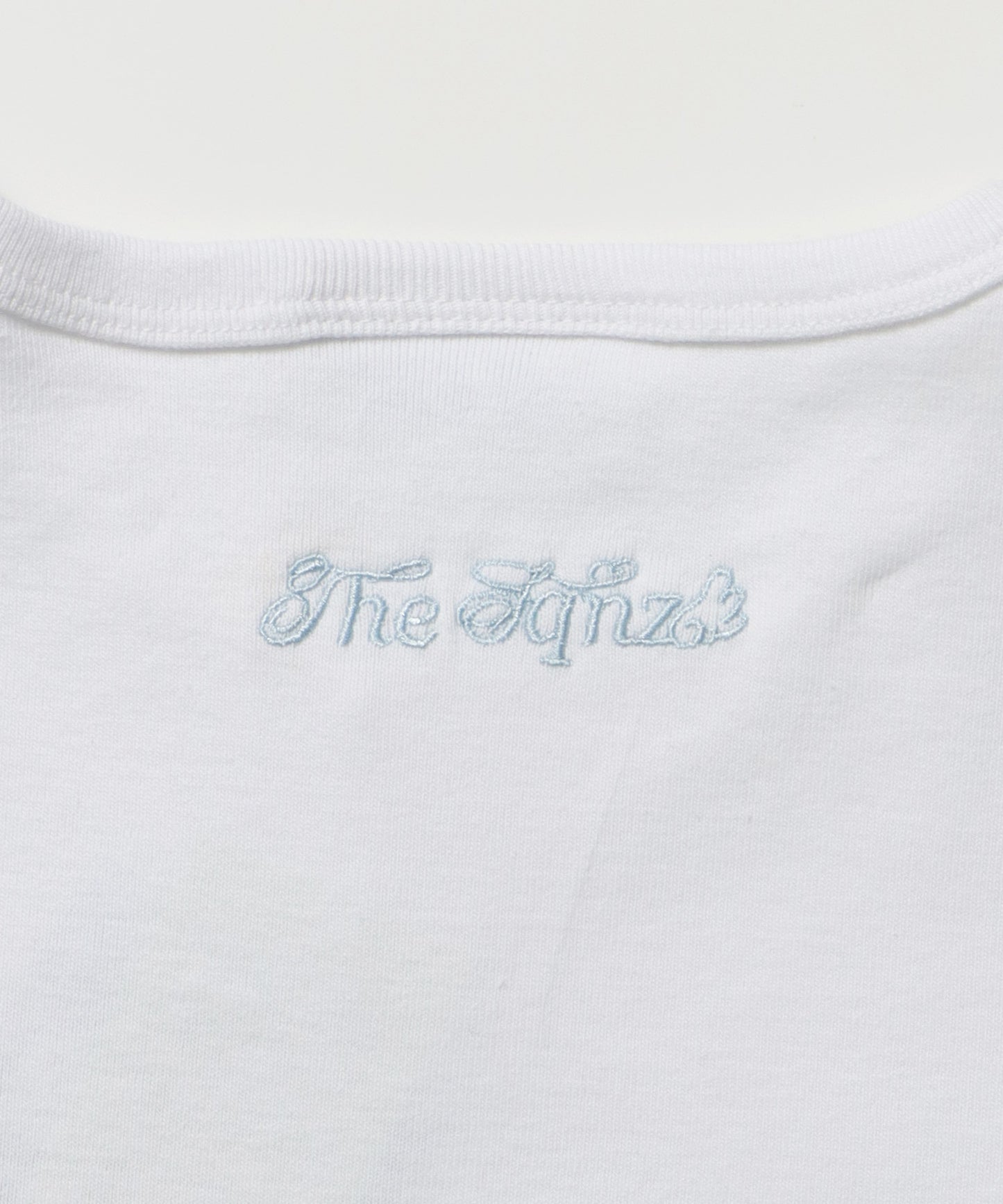 ※WEB限定  / レディースワンポイントロゴ半袖Tシャツ / sqnz logo compact tee ホワイト
