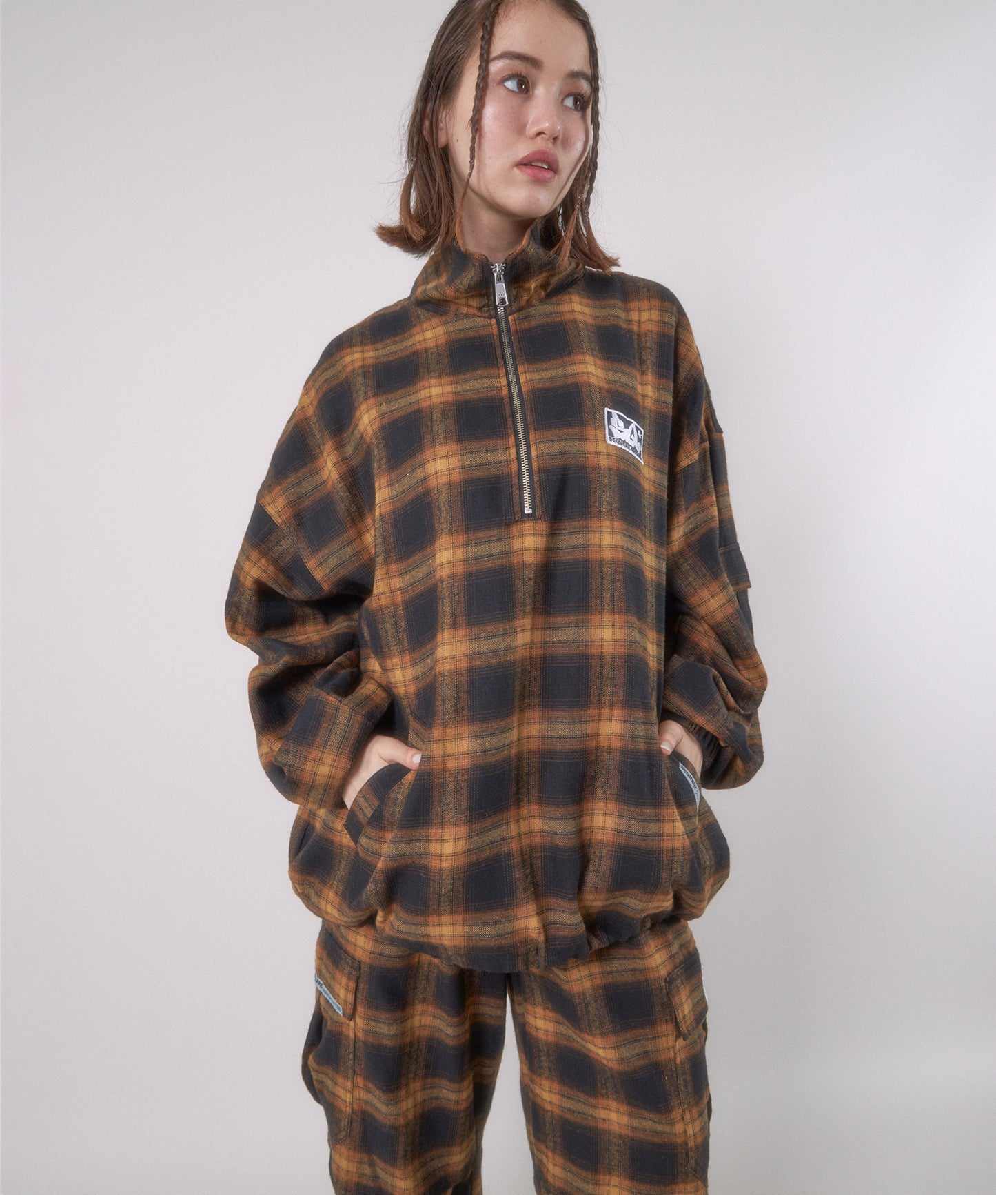 モデル： H165 Size:L
