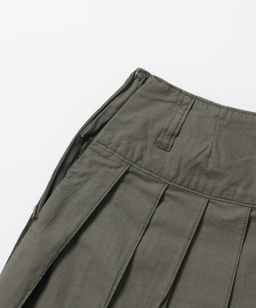 ※WEB限定 /  レディースアイレットプリーツミニスカート / sqnz eyelet pleats skirt カーキ