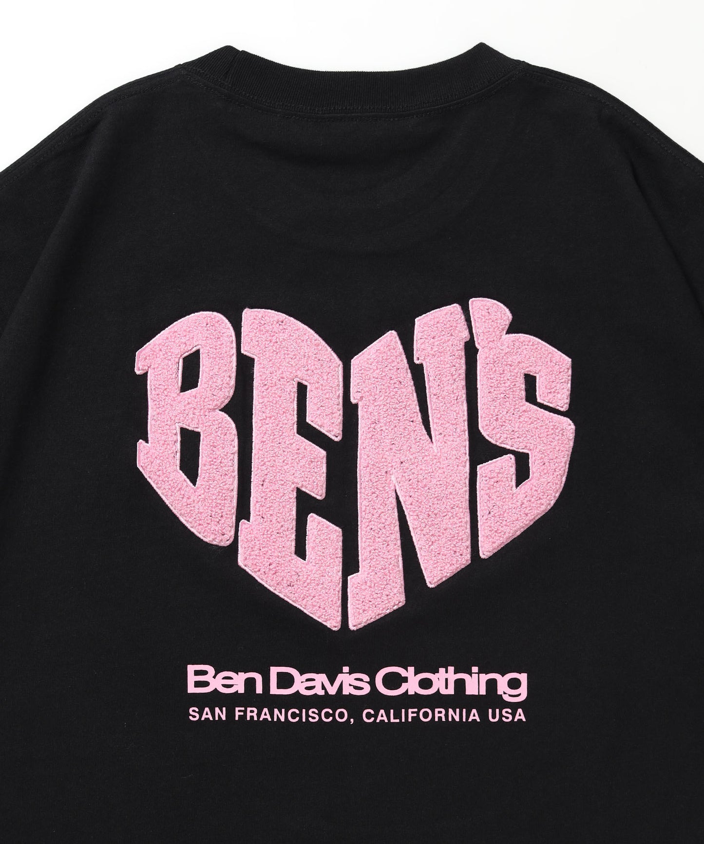 HEART CHENILLE 3 TEE / Tシャツ 半袖 クルーネック 刺繍 ワンポイント ユニセックス オーバーサイズ サガラ ブラック
