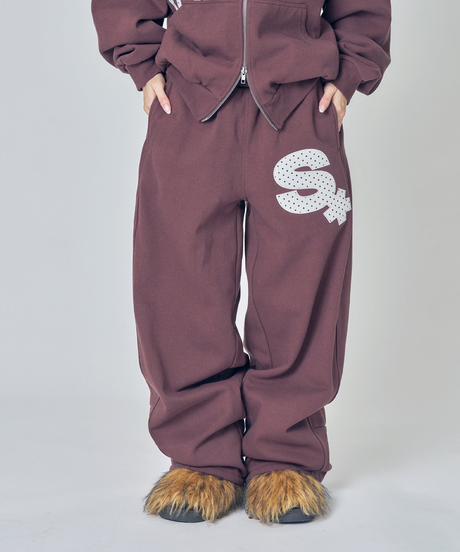 モデル：H157 Size:M　ブラウン