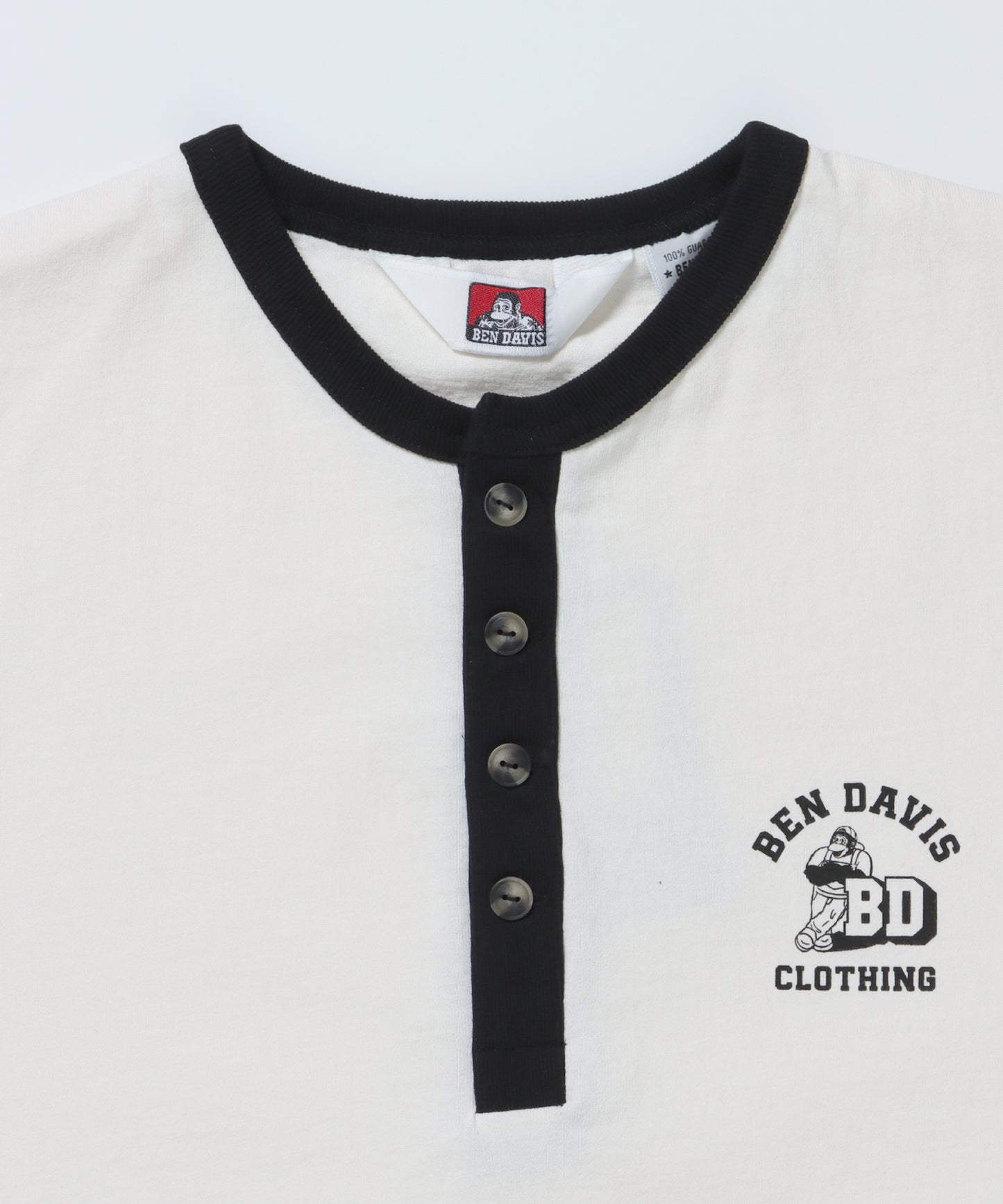 RINGER HENLEY TEE / Tシャツ 半袖 クルーネック ヘンリーネック ワンポイント クラシックフィット リンガー ワンポイント ホワイト
