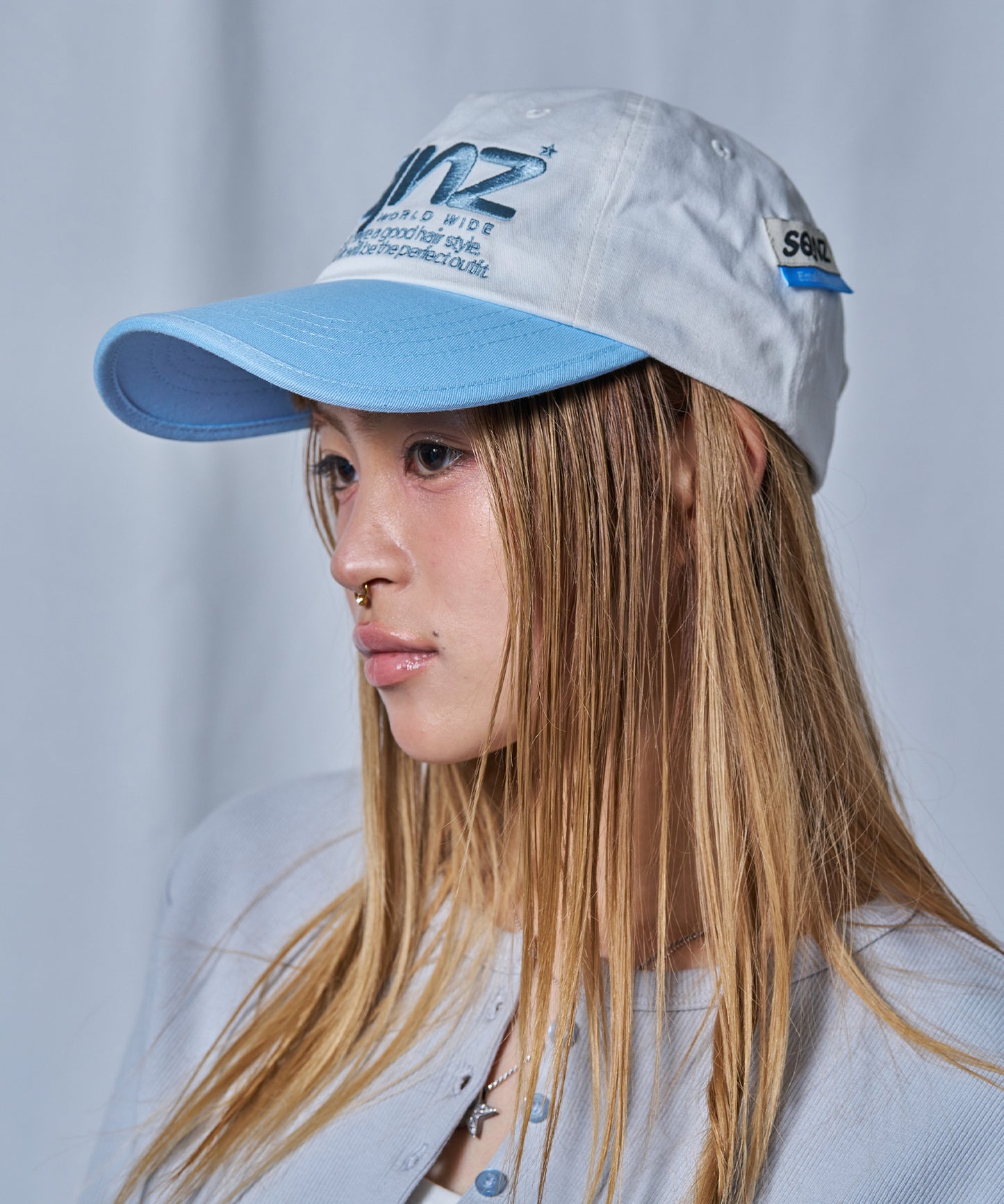 ※WEB限定 / ロゴ刺繍キャップ / sqnz logo cap ライトブルー