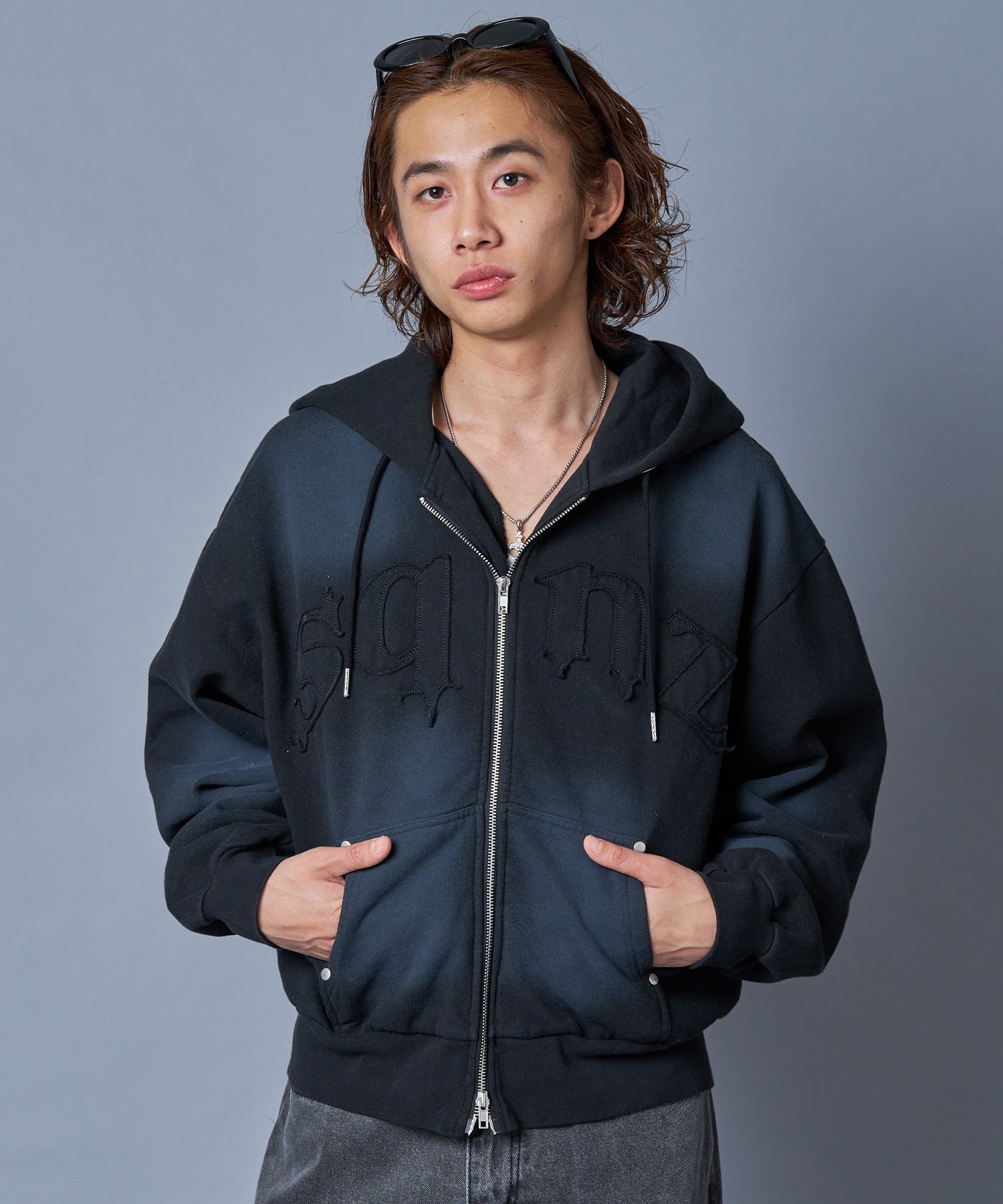 SEQUENZ（シークエンズ）】sqnz washed wappen zip p/k / スタッズ