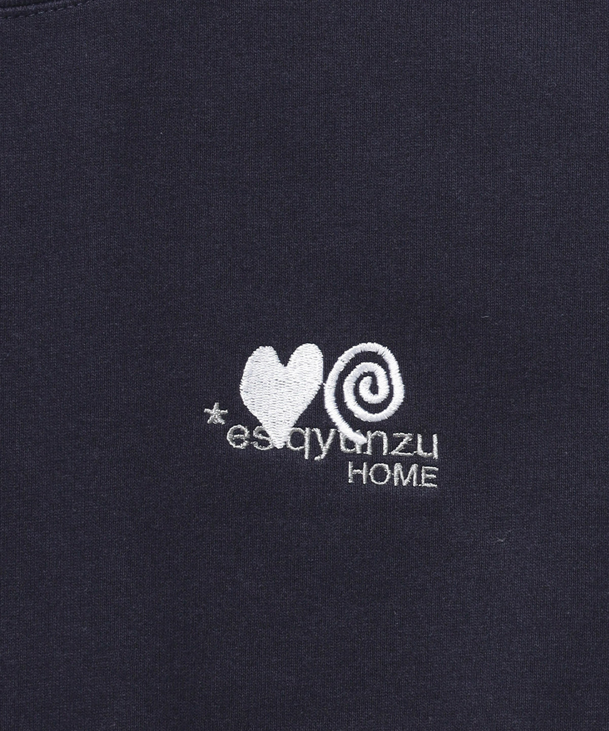 ※WEB限定  サークルハート刺繍裏起毛スウェット / sqnzU basic logo c/n ネイビー