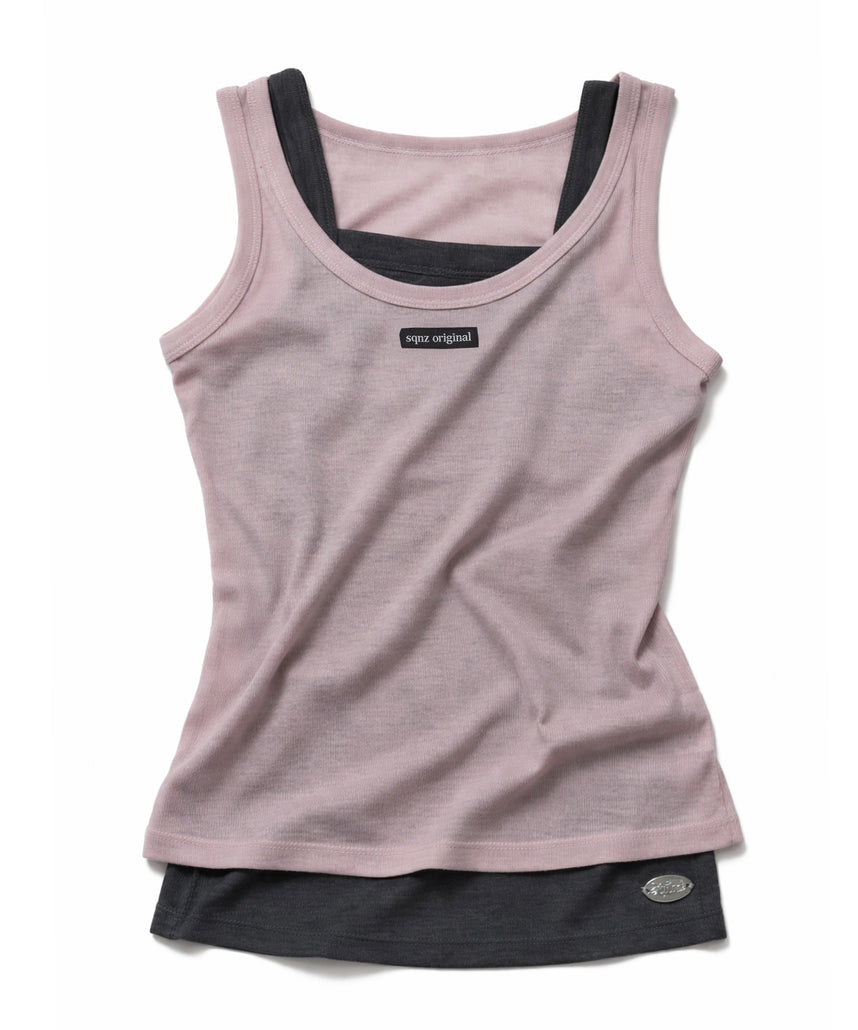 sqnz sheer layered tank / レディース シアー レイヤード ピスネーム メタルプレート タンクトップ クルーネック ライトピンク