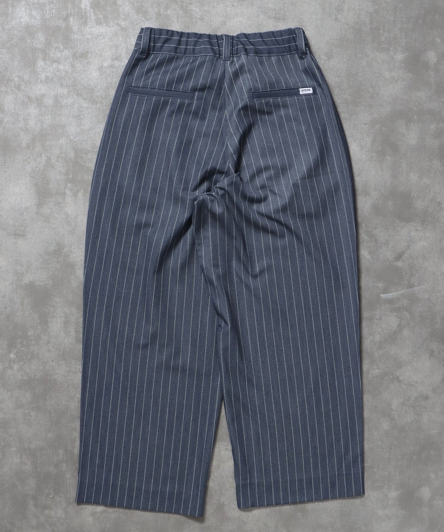 ストライプワイドタックパンツ / スラックス パンツ ドローストリング ストライプ 起毛 タック ブルーグレー