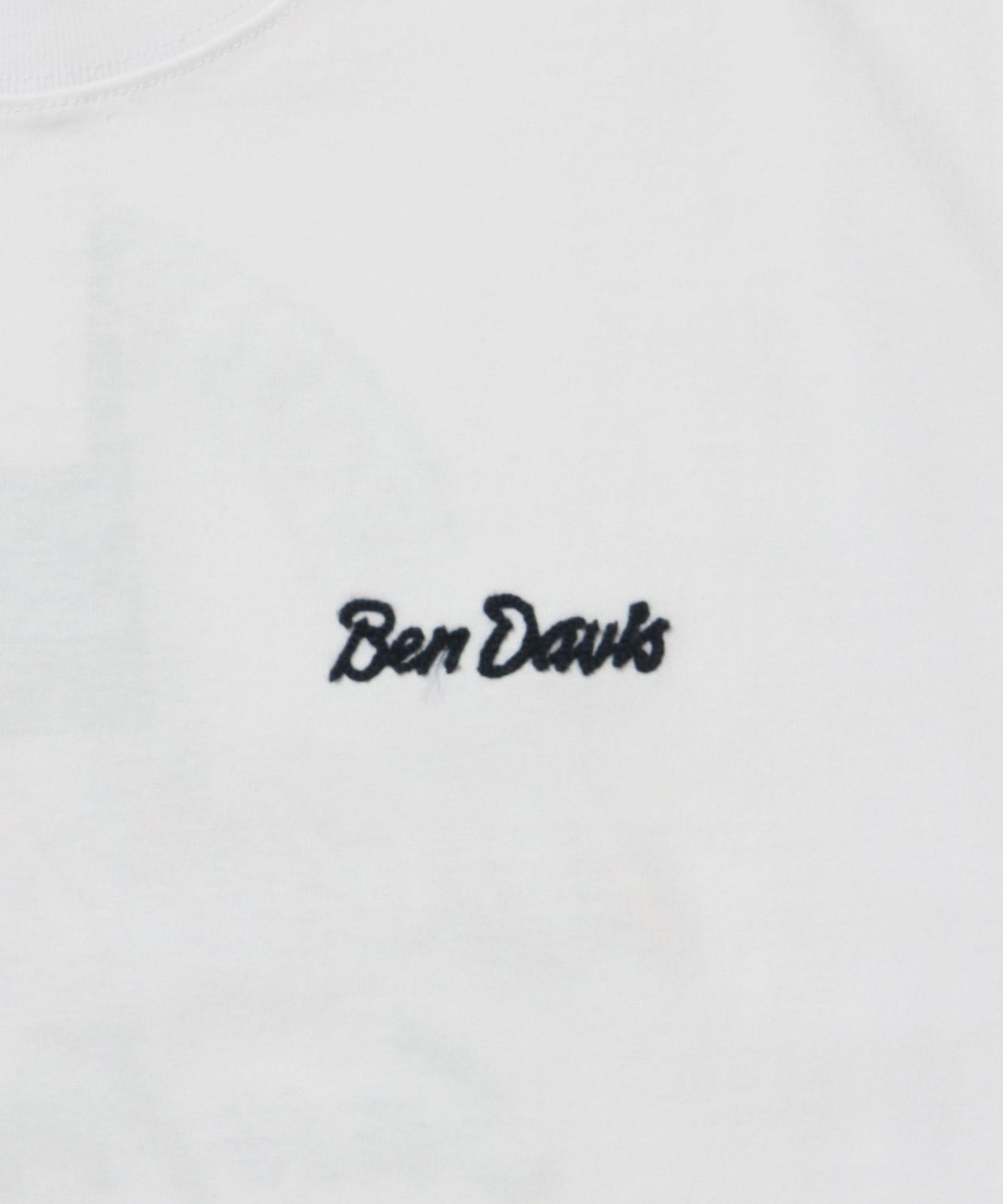 【BEN DAVIS（ベンデイビス）】BD LABEL EMB TEE / Tシャツ クルーネック  ワンポイント シンプル ユニセックス ホワイト