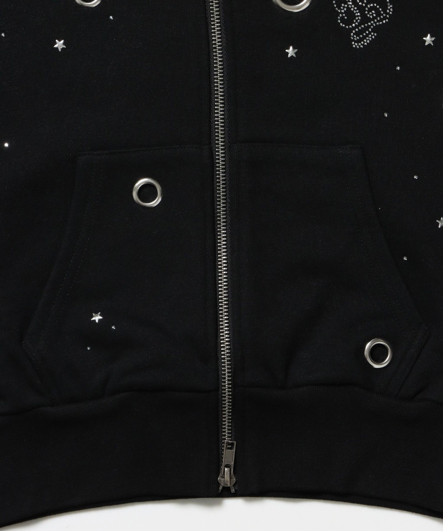 sqnz rhinestone & eyelet zip p/k / ジップパーカー スタッズ ハトメ ラインストーン フーディ 短丈 裏毛 【セットアップ着用可能】 ブラック