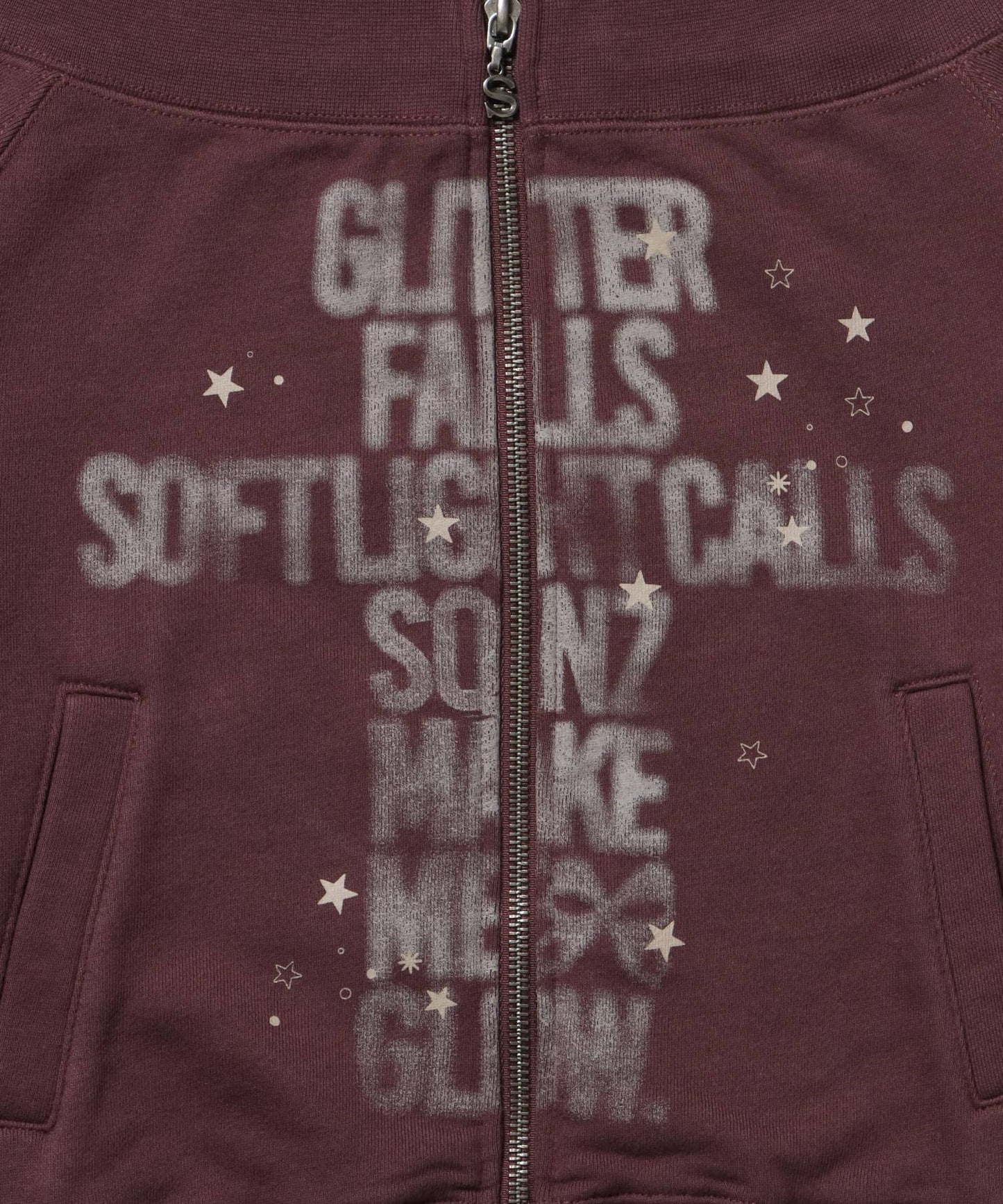 sqnz off shoulder zip p/k / オフショルダー ダブルジップ スウェット 裏毛 ワンポイント サムホール プリント モカ