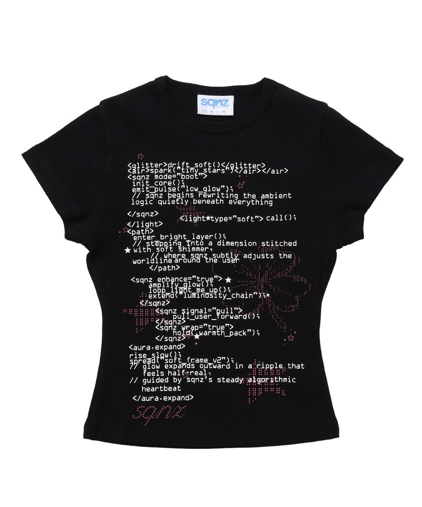 【sqnz（エスキュンズ）】sqnz programming pt compact tee / レディース 半袖 クルーネック プリント 短丈 ブラック