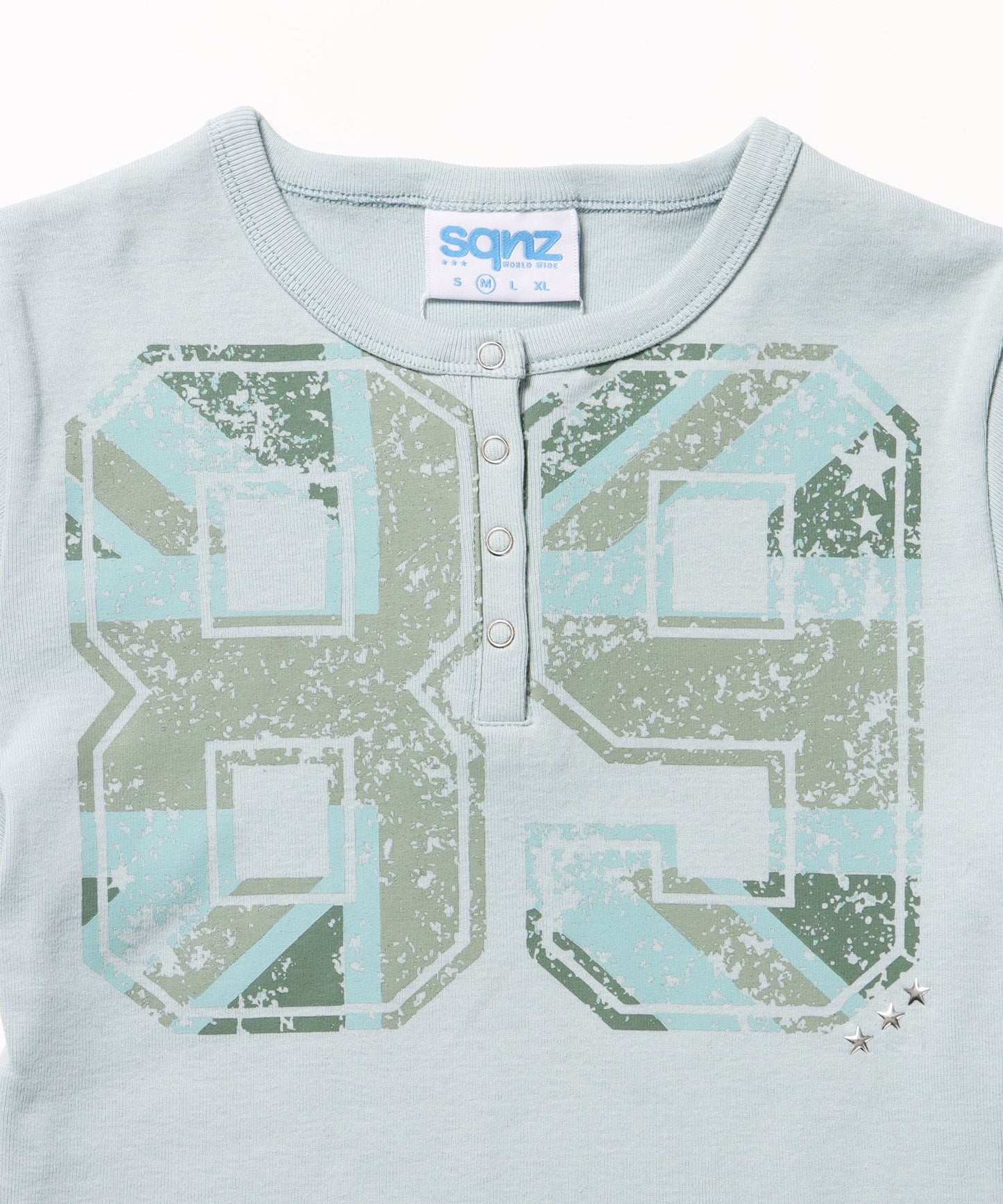 sqnz union Jack henley tee / レディース Tシャツ 半袖 ヘンリーネック スタッズ ユニオンジャックライトブルー