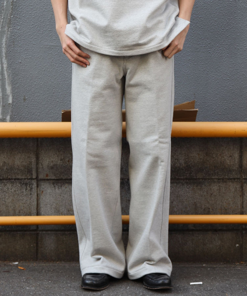 モデル：178cm M.グレー Lサイズ