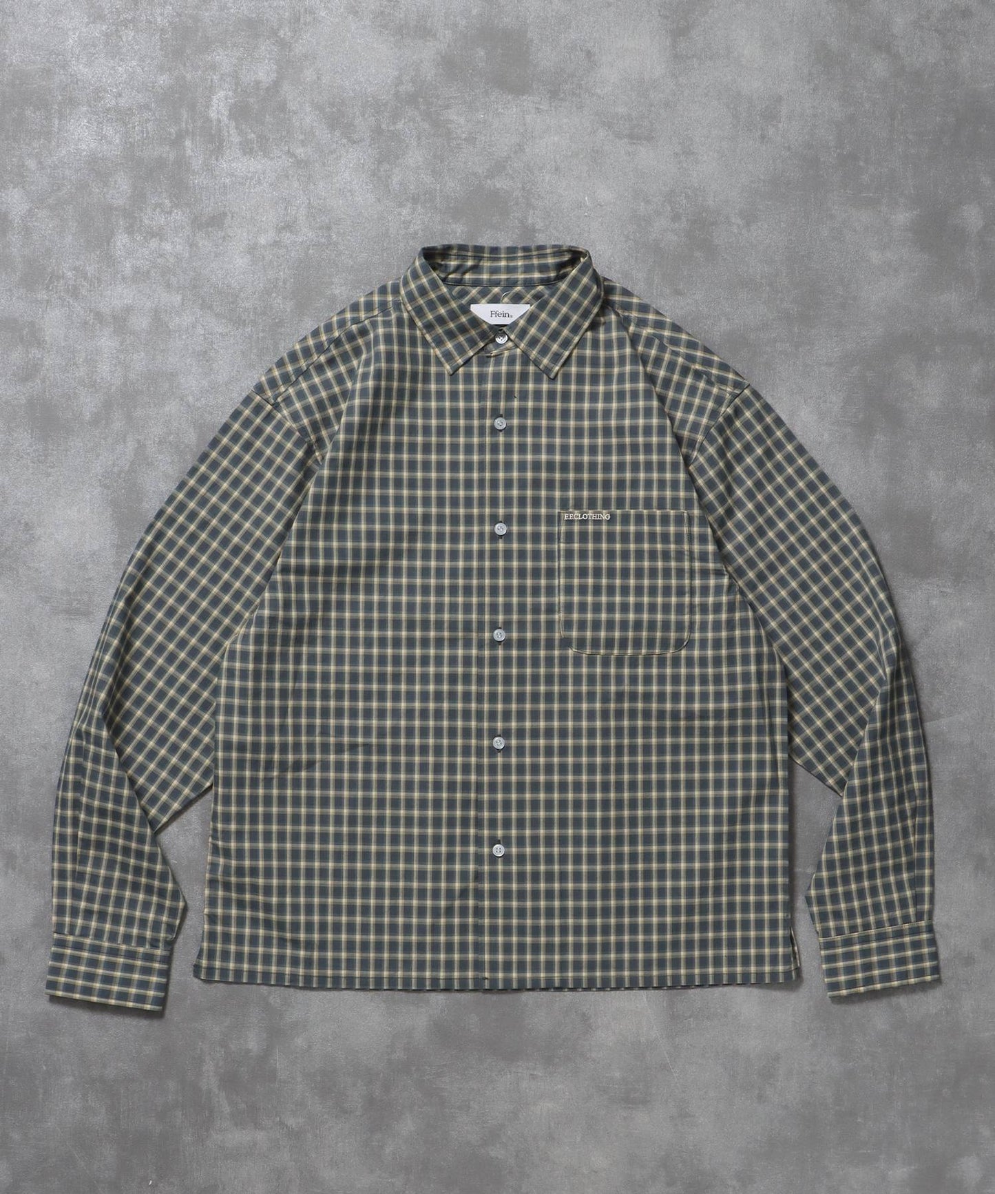 【FFEIN(フェイン)】アソートワンポイントボックス長袖シャツ / シャツ レギュラーカラー 長袖 ワンポイント 刺繍 レイヤード ポケット ダークグリーン