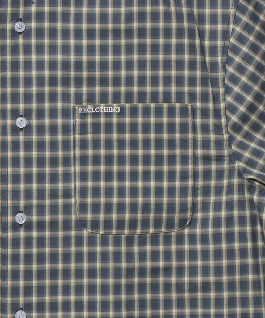 アソートワンポイントボックス長袖シャツ / シャツ レギュラーカラー 長袖 ワンポイント 刺繍 レイヤード ポケット ダークグリーン