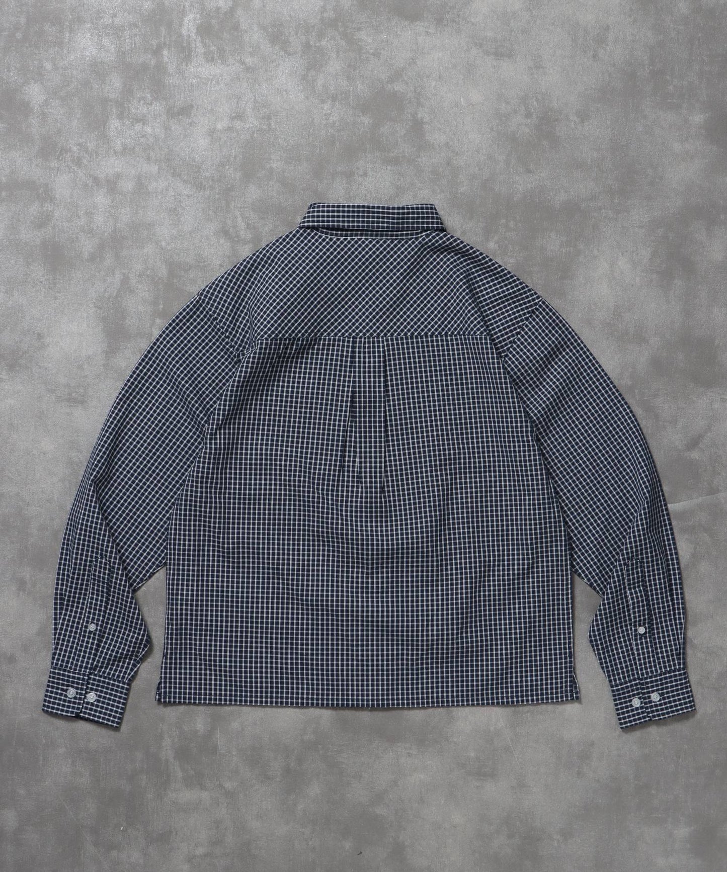 アソートワンポイントボックス長袖シャツ / シャツ レギュラーカラー 長袖 ワンポイント 刺繍 レイヤード ポケット ネイビー