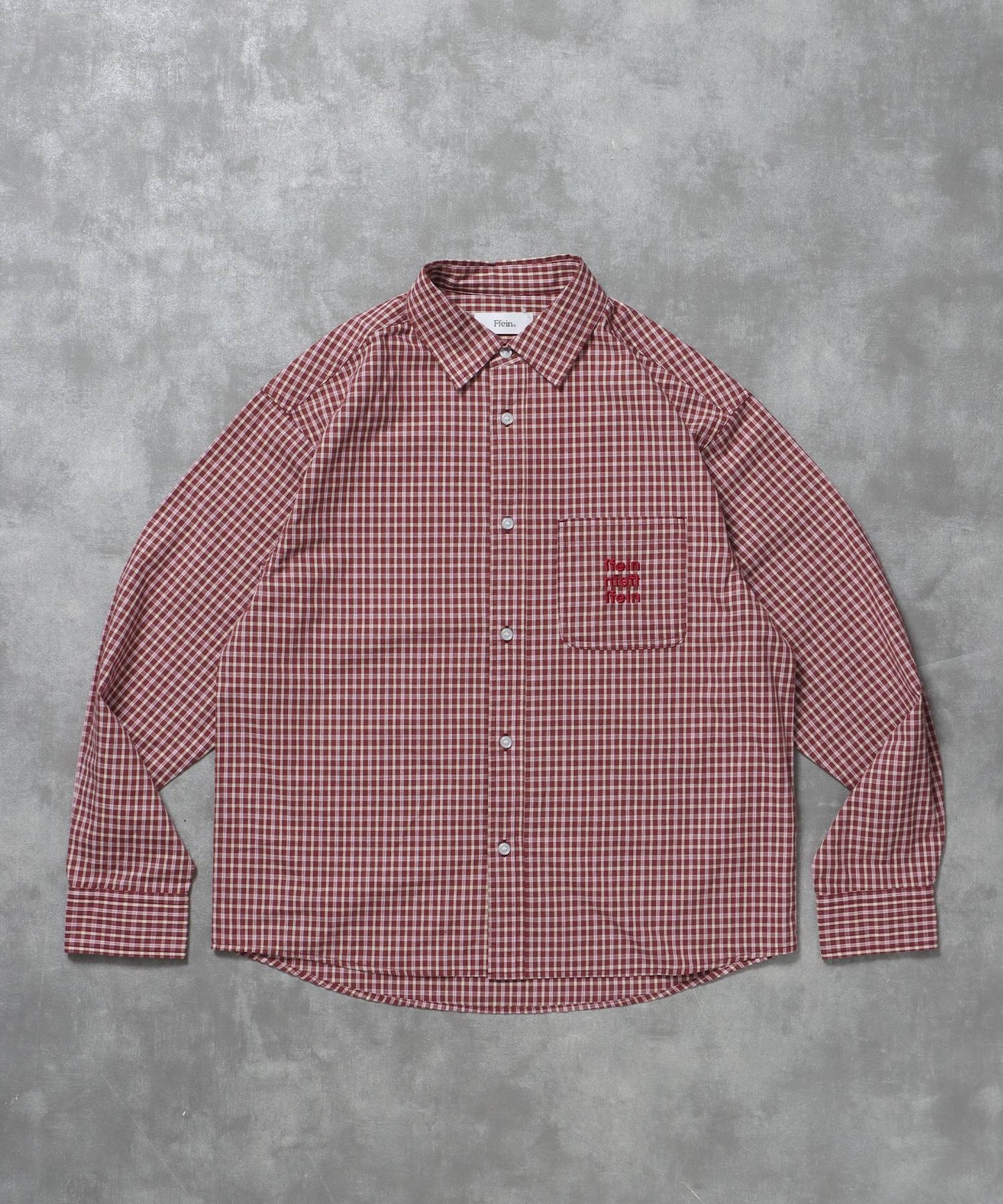 【FFEIN(フェイン)】アソートワンポイントボックス長袖シャツ / シャツ レギュラーカラー 長袖 ワンポイント 刺繍 レイヤード ポケット レッド