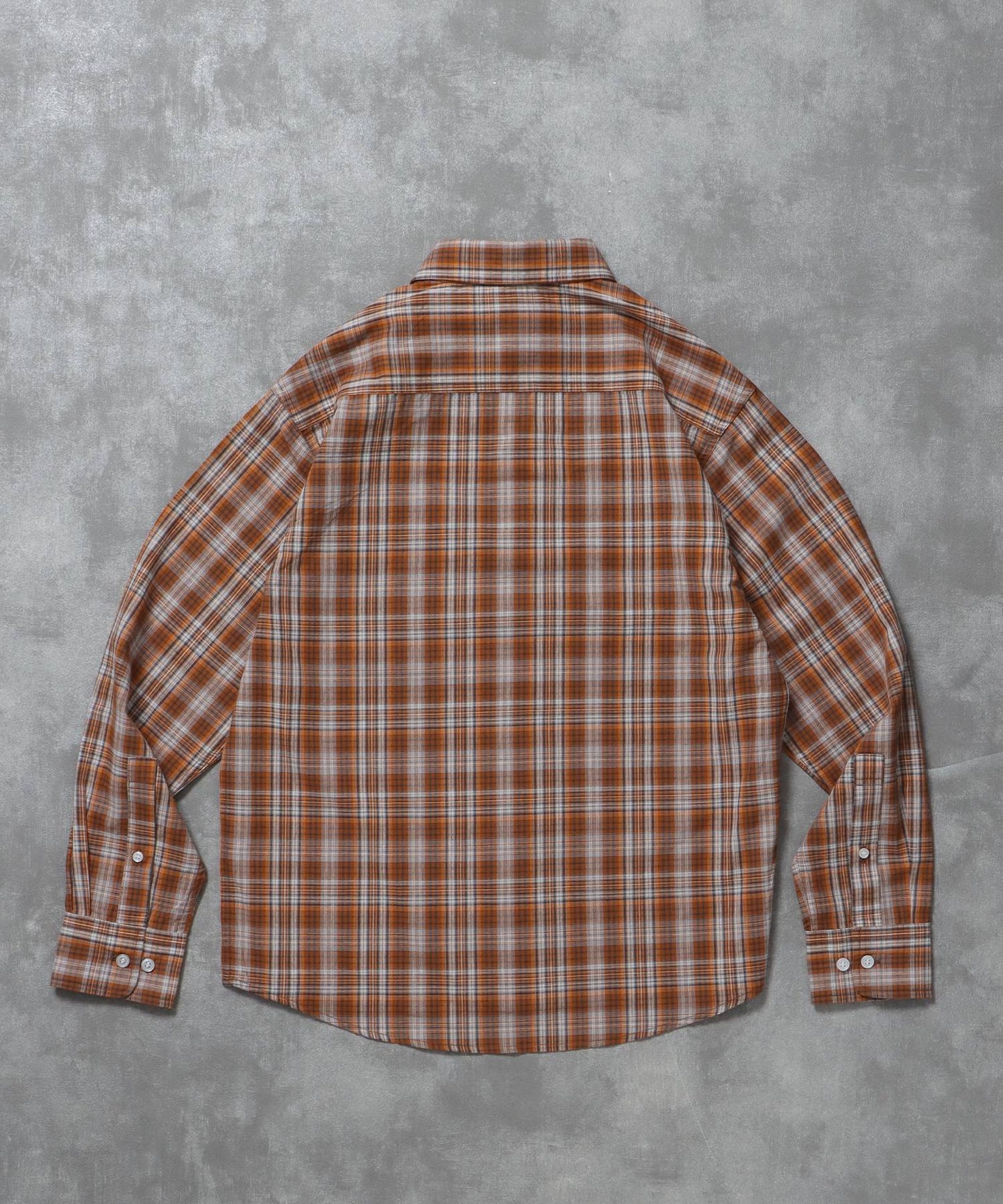 アソートワンポイントボックス長袖シャツ / シャツ レギュラーカラー 長袖 ワンポイント 刺繍 レイヤード ポケット ダークオレンジ