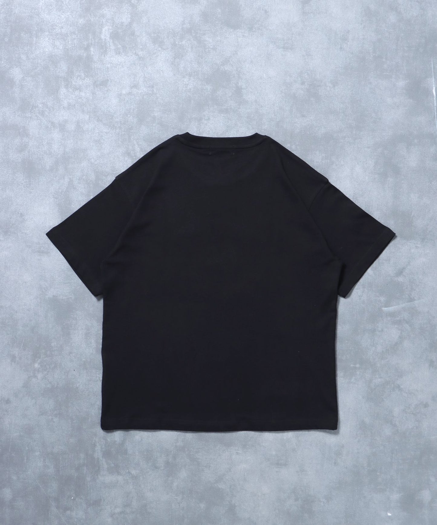 アップリケロゴショート丈Tシャツ/ Tシャツ クルーネック 半袖 プリント 刺繍 チェック 【短丈】 ブラック
