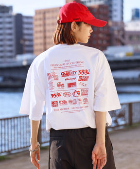 企業ロゴプリントオーバーサイズTシャツ / Tシャツ クルーネック 半袖 プリント 【短丈】 柄80