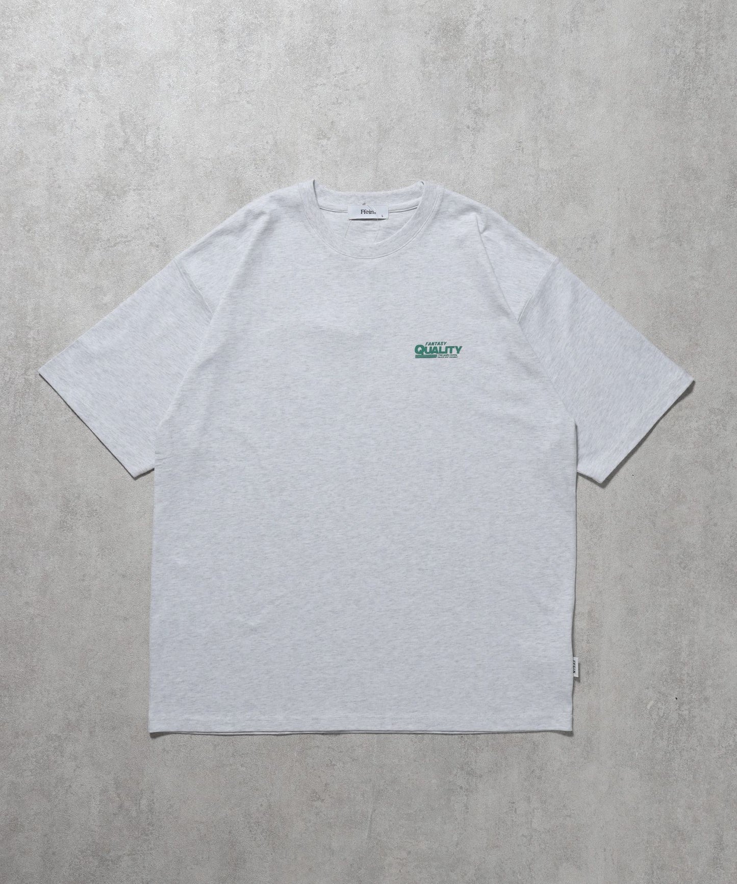 【FFEIN(フェイン)】企業ロゴプリントオーバーサイズTシャツ / Tシャツ クルーネック 半袖 プリント 【短丈】 アッシュグレー