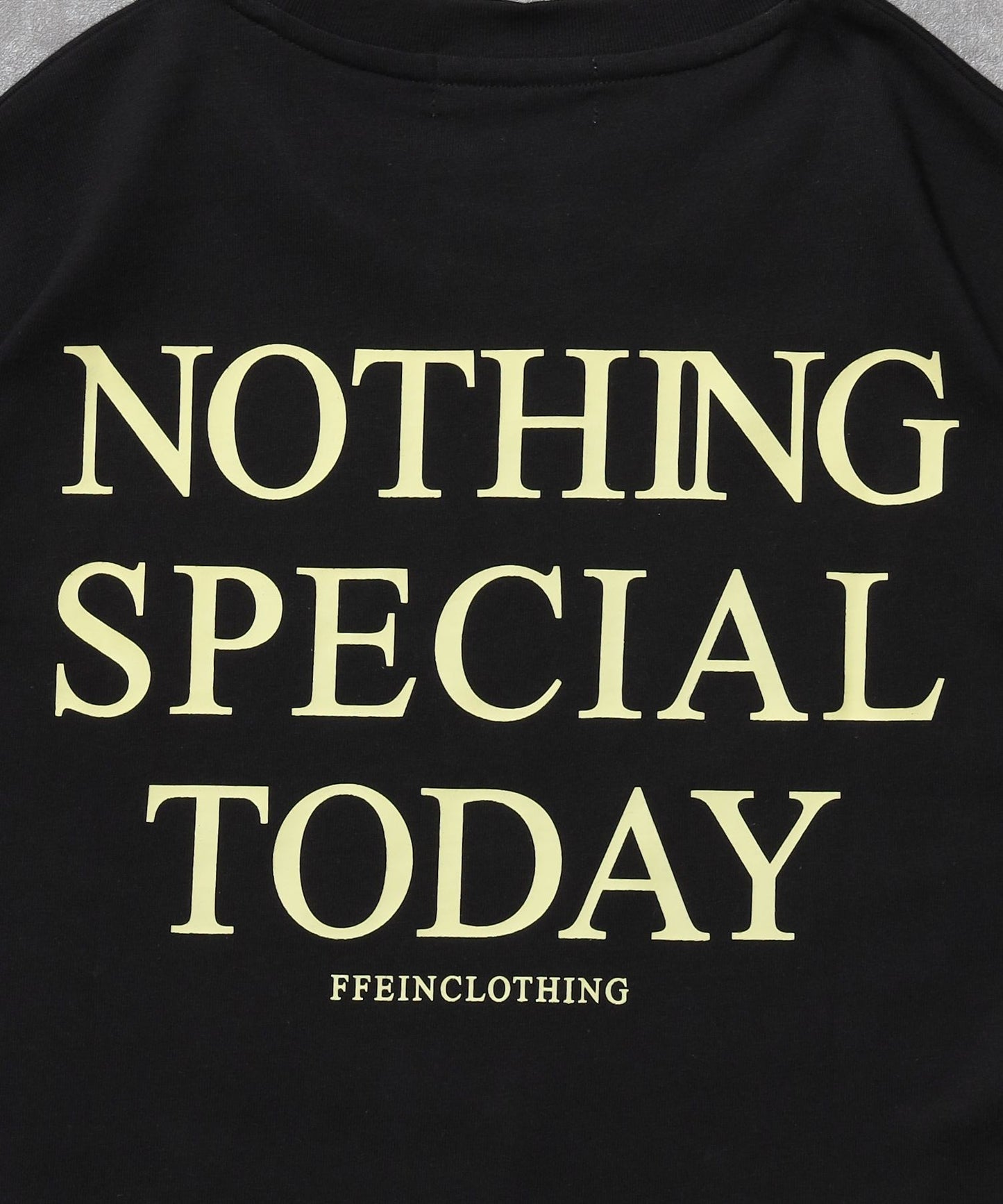 アメリカンプリントロゴショート丈Tシャツ/ Tシャツ クルーネック 半袖 プリント 【短丈】 ブラック