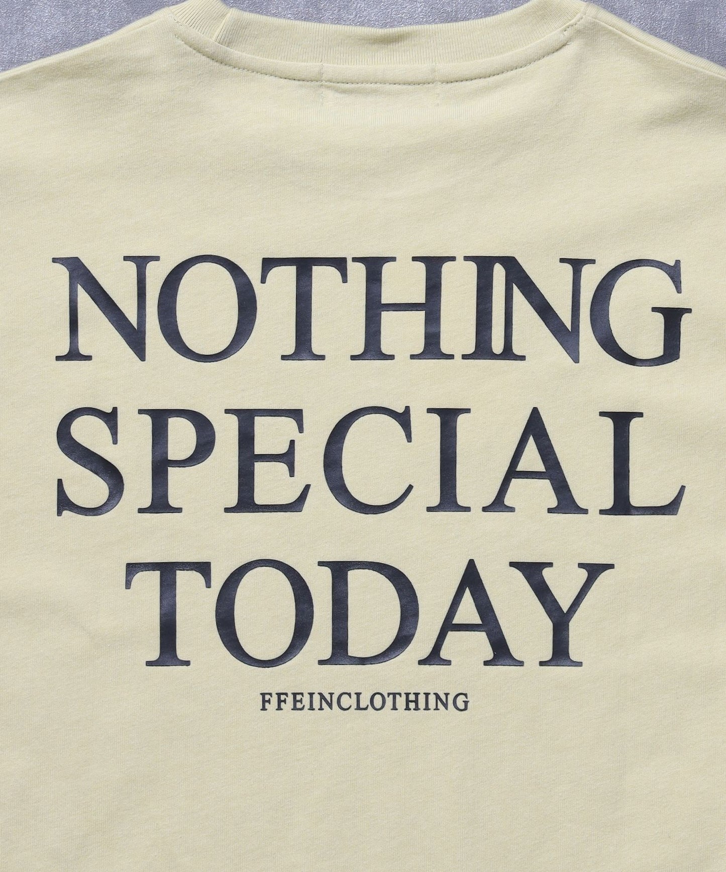 アメリカンプリントロゴショート丈Tシャツ/ Tシャツ クルーネック 半袖 プリント 【短丈】 レモンイエロー