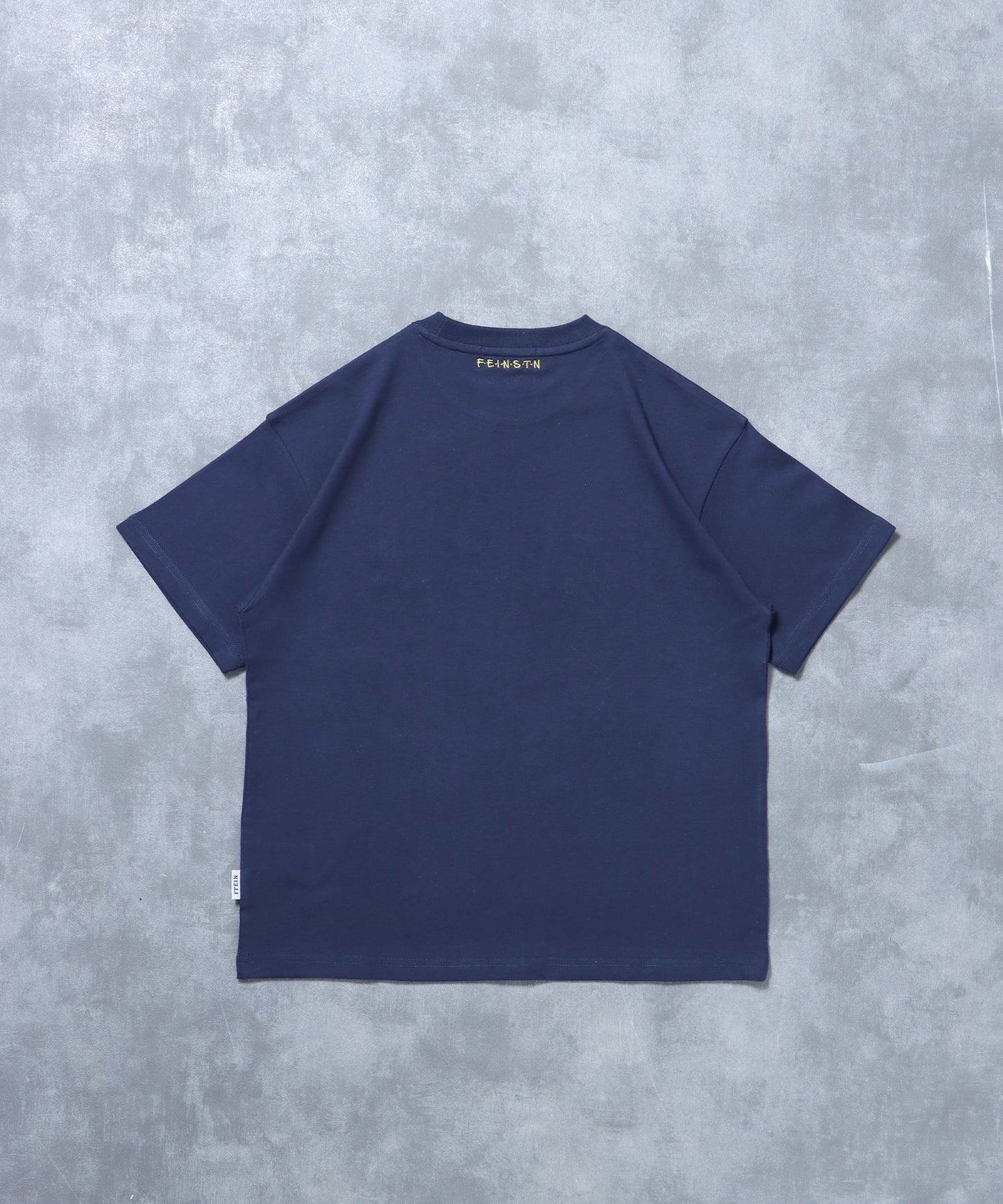 手書き刺繍ロゴショート丈Tシャツ/ Tシャツ クルーネック 半袖 刺繍 【短丈】 ネイビー