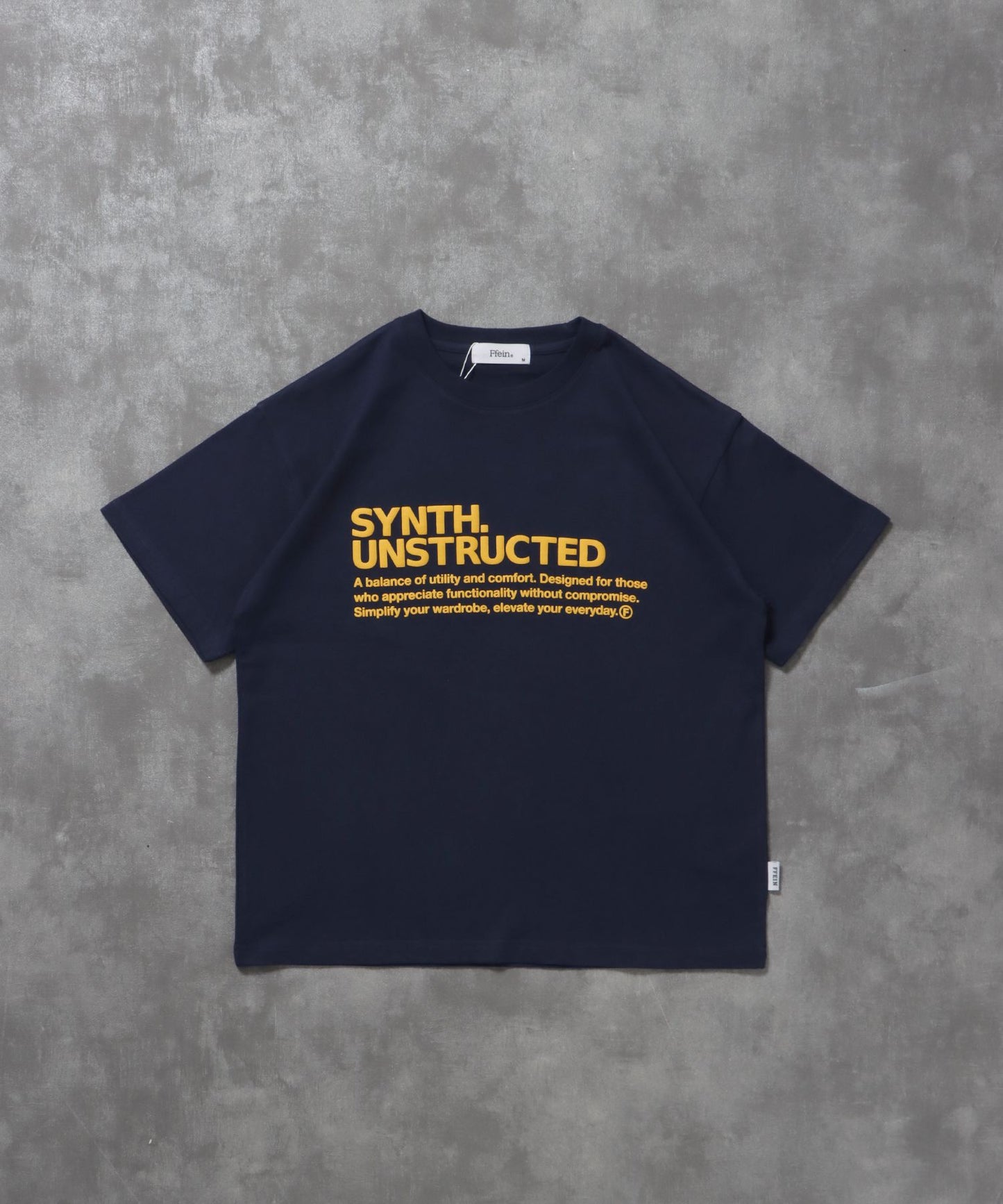 【FFEIN(フェイン)】パッケージ発泡ロゴTシャツ / Tシャツ クルーネック 半袖 プリント 発砲ロゴ【短丈】 ネイビー