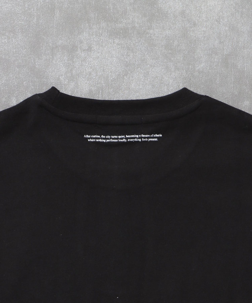 シンプルプリントロゴショート丈Tシャツ/ Tシャツ クルーネック 半袖 プリント スタッズ ワンポイント【短丈】 ブラック